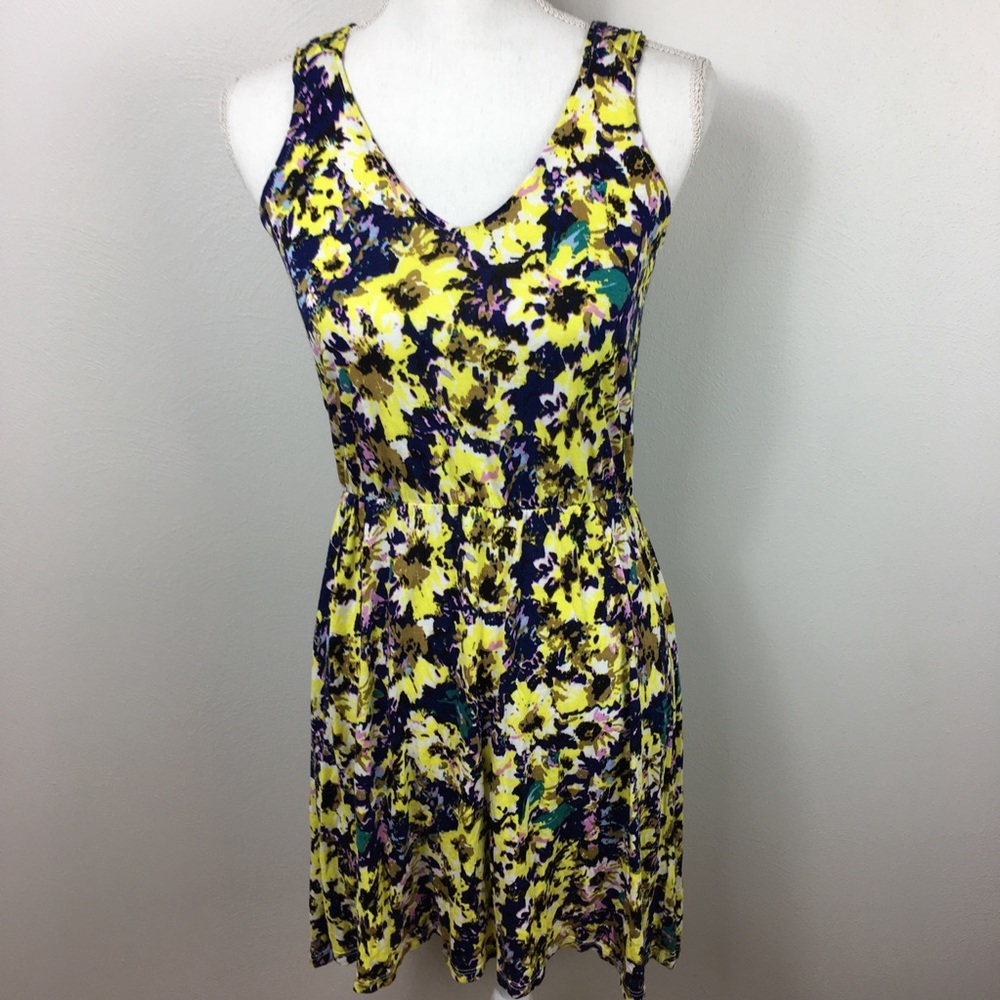 H&M Floral V-Neck Sleeveless Mini Dress Fit Flare